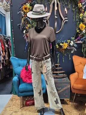 Women’s Yellowish Grey Brown Distressed Wash Jeans with Stars